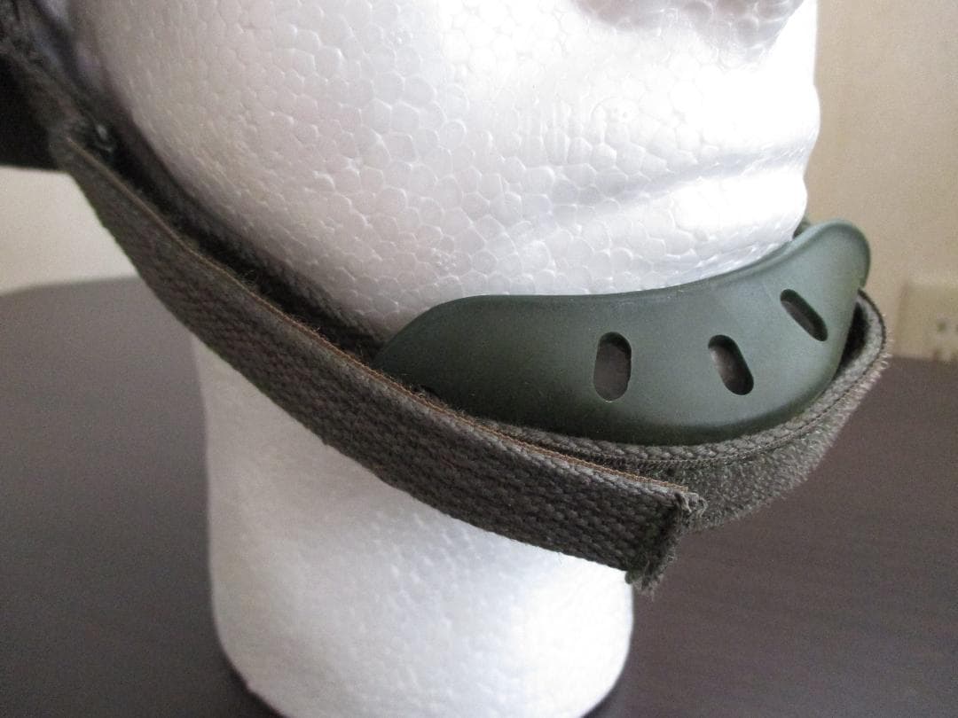 未使用　中国軍　人民解放軍　後期型　金属製　軍用ヘルメット　GK80　PLA