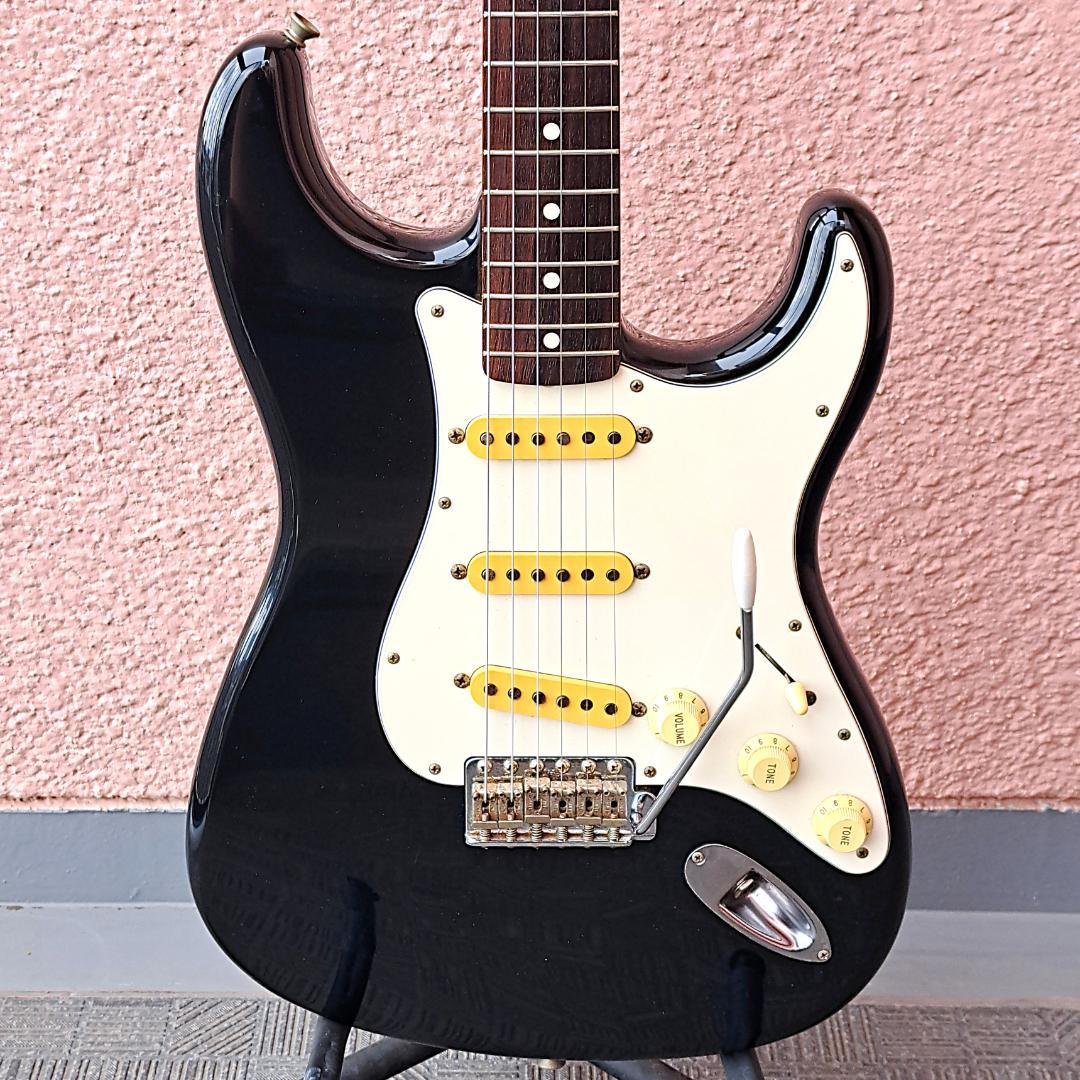 ■Fender Japan ST 62 Stratocaster Eシリアル