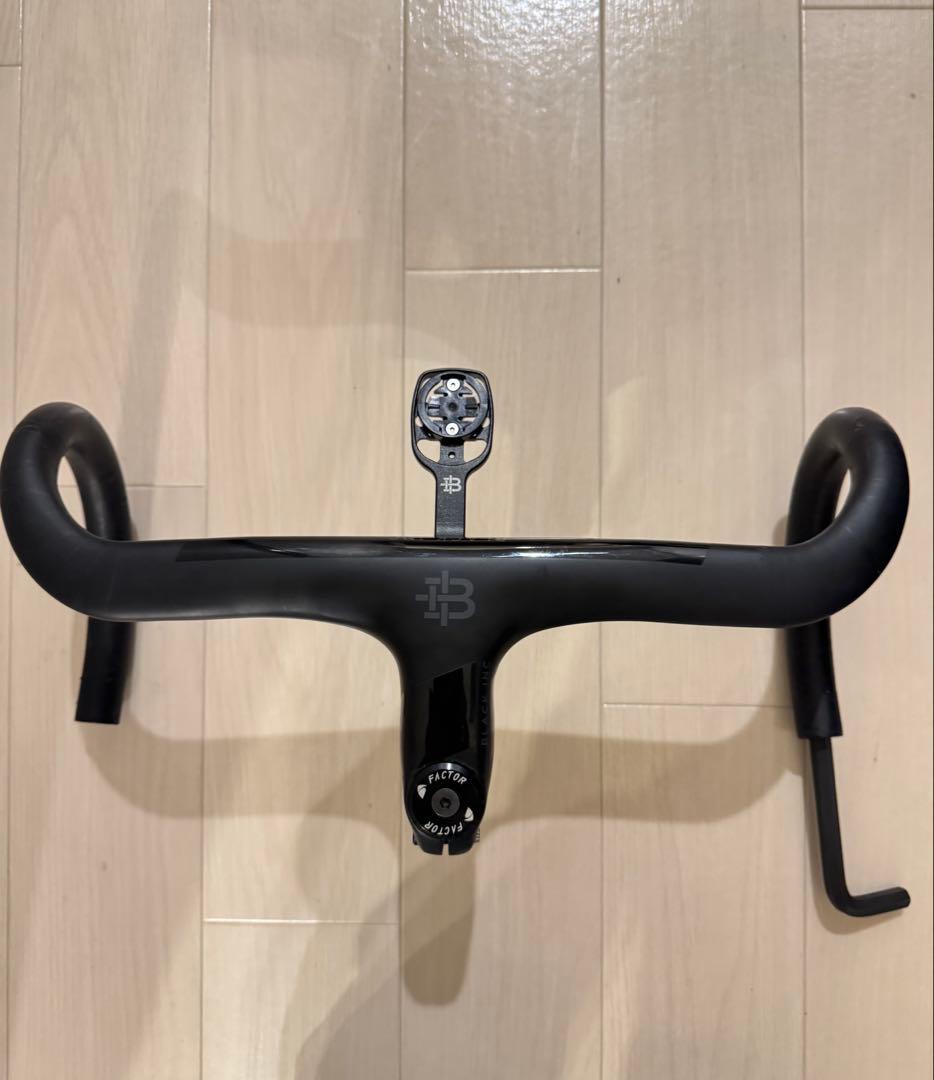 BLACK INC ステム一体型ドロップハンドル３８０／90mm