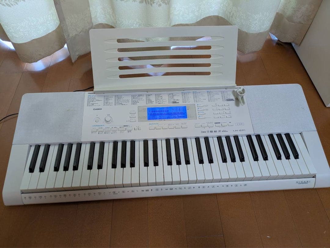CASIO LK-221 光る鍵盤 マイク付き 電子ピアノ キーボード 楽器