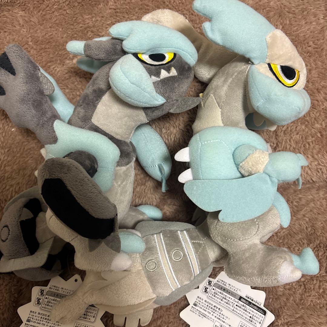 d*3様 【廃盤レア】ポケモンセンター　ポケドール　ブラックキュレム　ホワイトキ