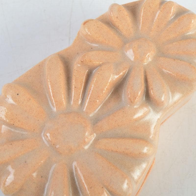 茶道具　萩焼　泥華窯造　坂田泥華　花香合　共箱　V　9729