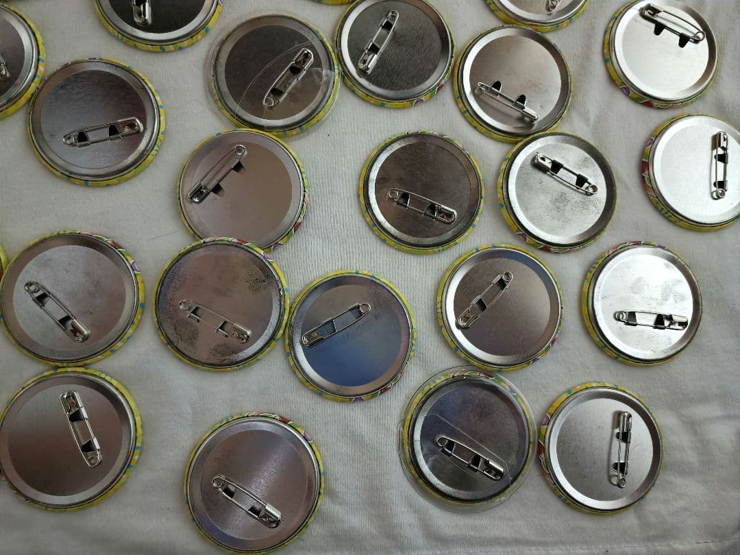 すとぷり　るぅと　缶バッチ　2020　summer デフォ