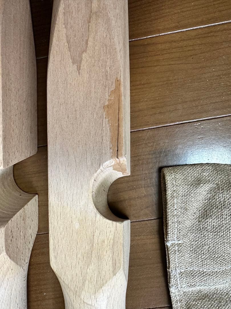 クヌッセン　saw chair