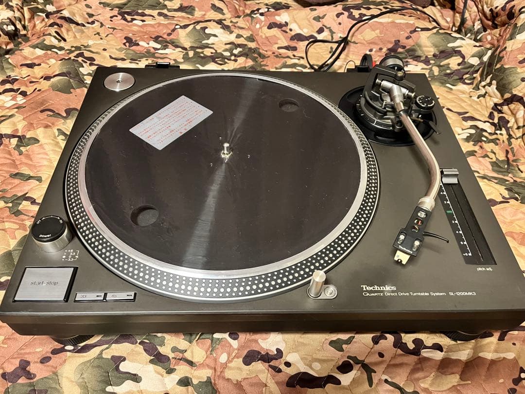 【作動確認済】テクニクス SL1200 MK3 ターンテーブル　中古