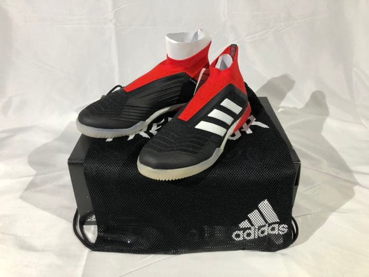 adidas アディダス　フットサル　プレデター　タンゴ　18