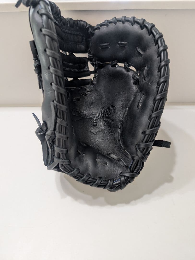 【アイルトン】ファーストミット　 野球