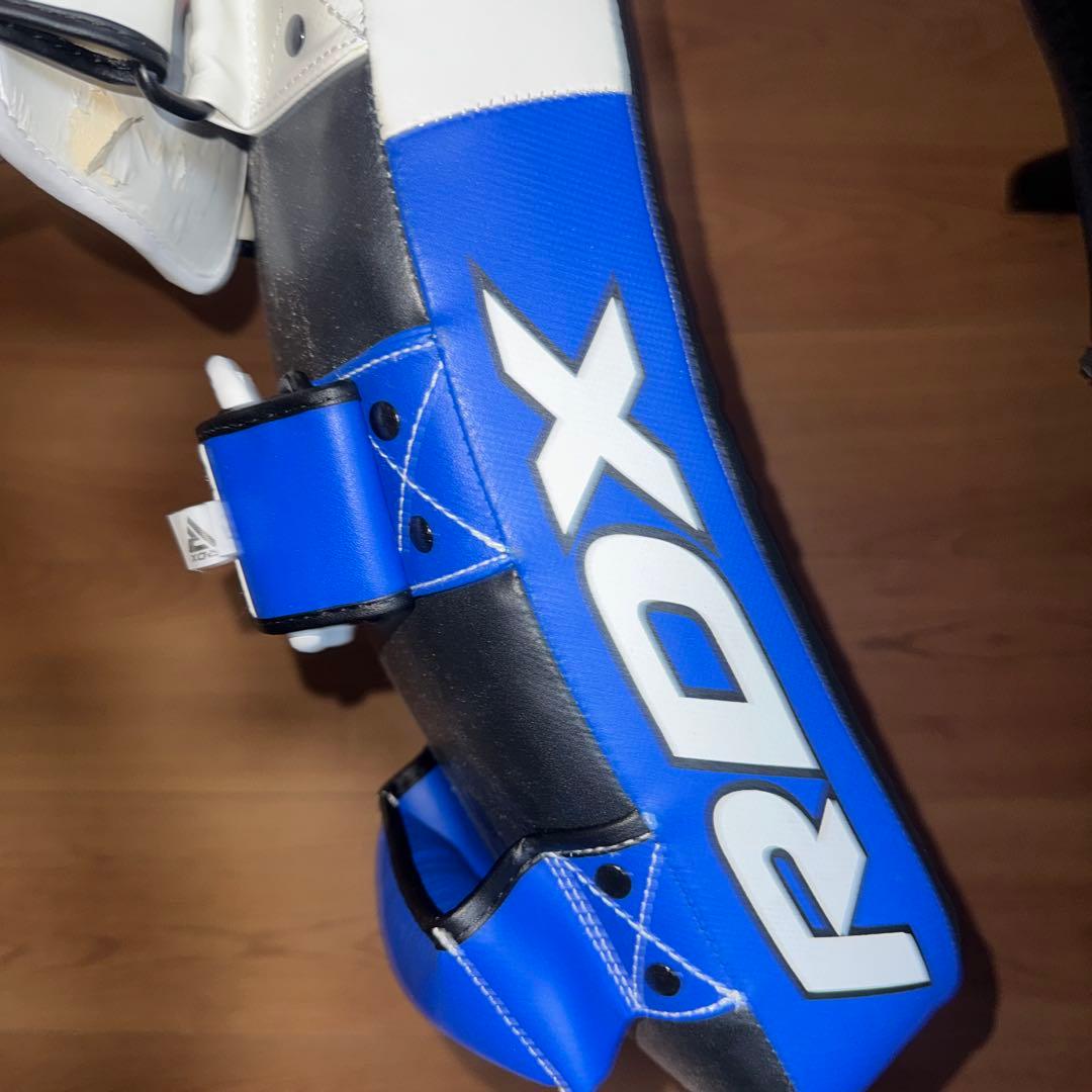 RDX GIANT INSIDE キックミット グローブ 青/黒