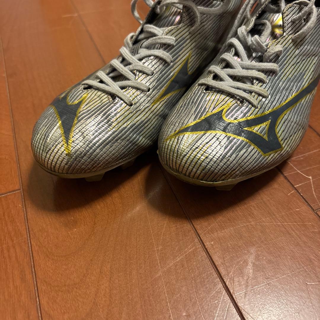 サッカースパイク　ミズノアルファ限定24㎝