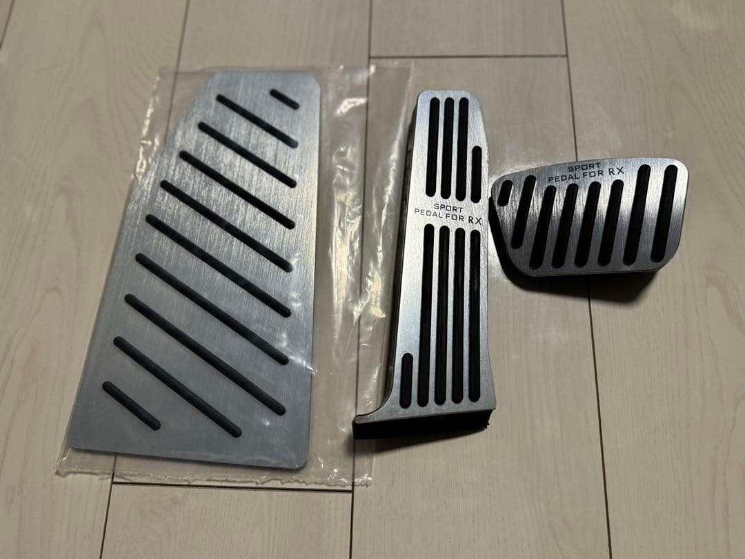 レクサス RX用 スポーツペダル アクセル・ブレーキ・フットレスト アルミ製
