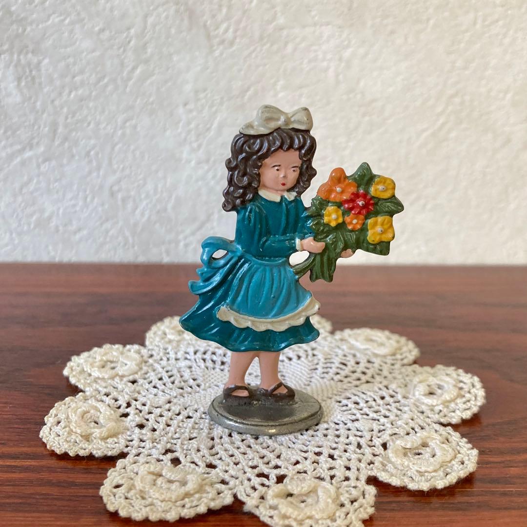 錫　スズ　花を持った女の子　キューン　ドイツ