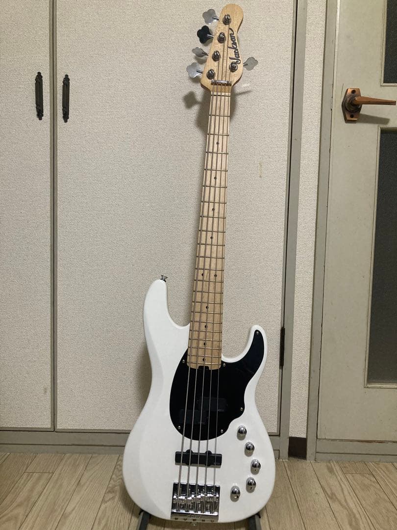 ベース Jackson bass Signature David Ellefson