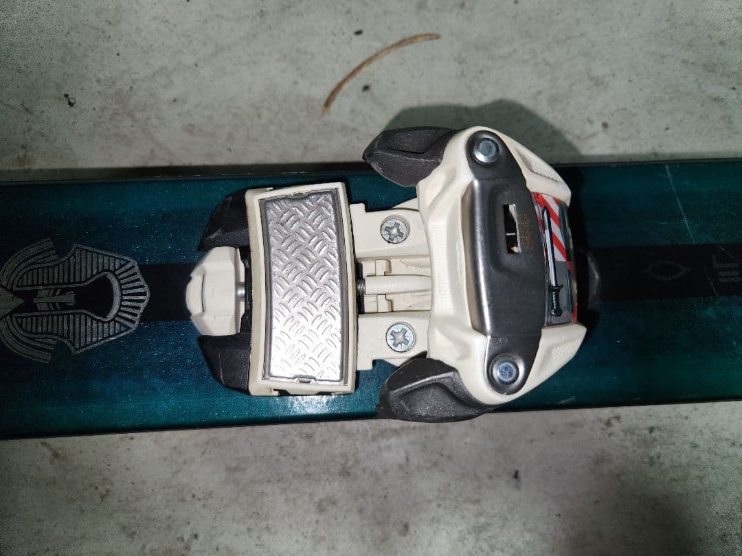 K2ケーツー スキー板Shreditorシュレディター 92