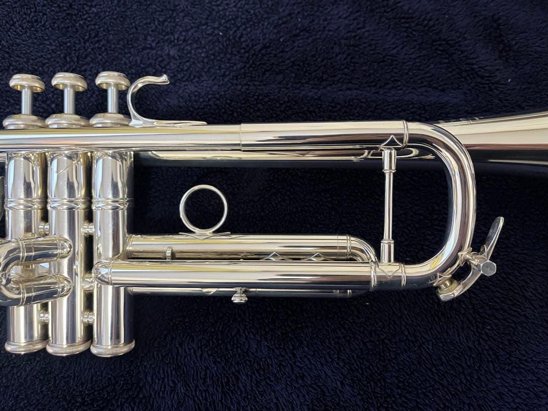 Bach 17043GYR トランペット EXCELLENT