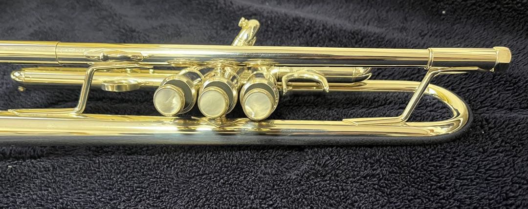 Bach 17043GYR トランペット EXCELLENT