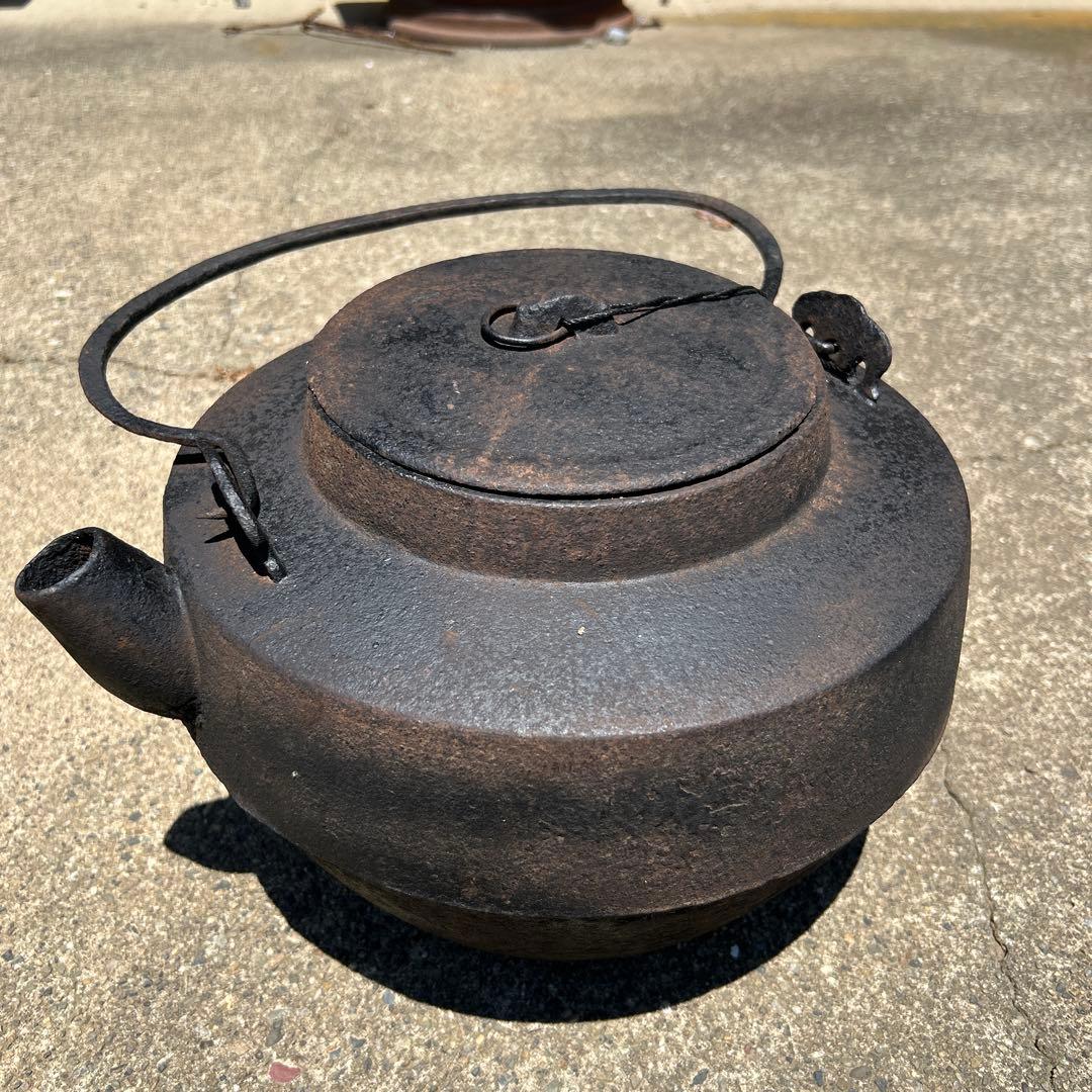 巨大　鉄瓶　オブジェ　昭和レトロ　水漏れ有り　15日まで値引き