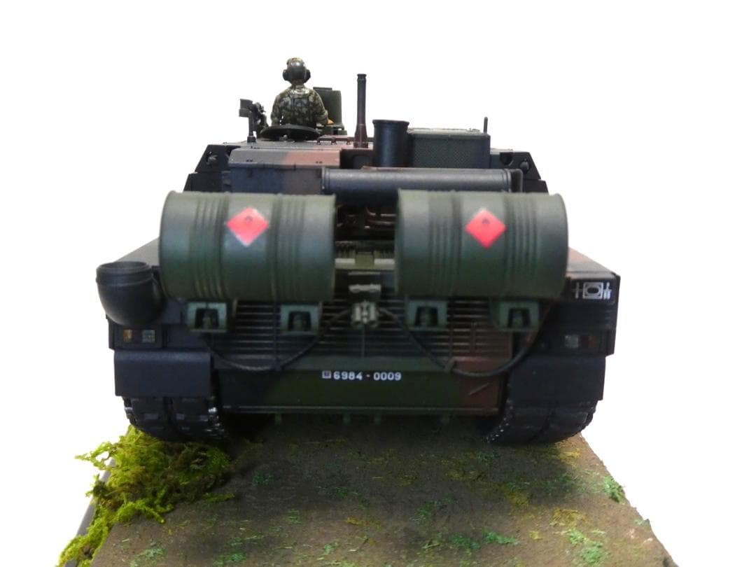 タミヤ　1/35 フランス主力戦車 ルクレール シリーズ2　完成品