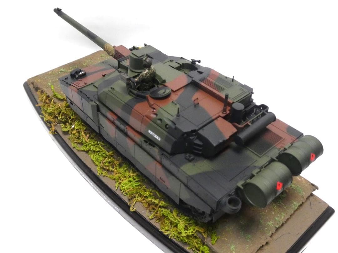 タミヤ　1/35 フランス主力戦車 ルクレール シリーズ2　完成品