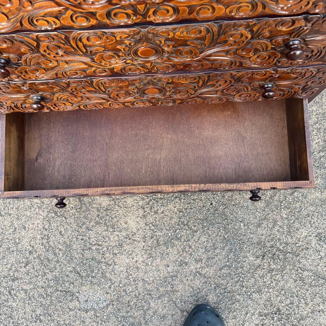 骨董 アンティーク 彫刻が美しい　四段引き出し箪笥 軽井沢彫？