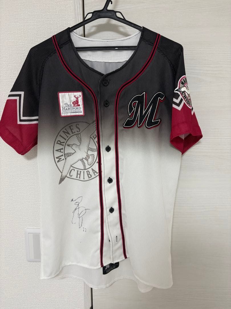 千葉ロッテマリーンズ ユニフォーム サイン付き　里崎選手