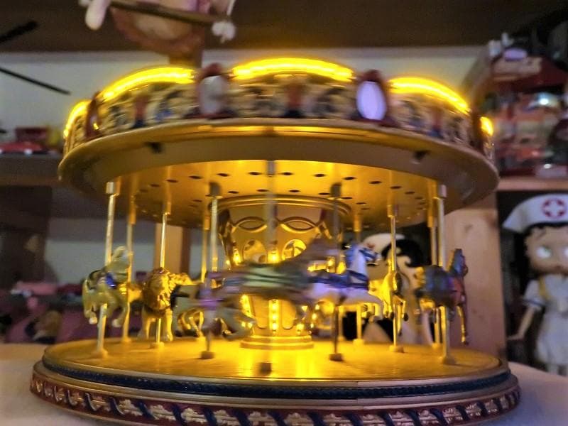 爆レア★ミスタークリスマス メリーゴーランド型オルゴール ゴールドラベル