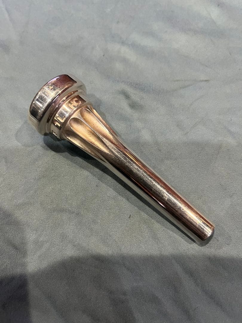 LOTUS トランペットマウスピース　1L HCブラス