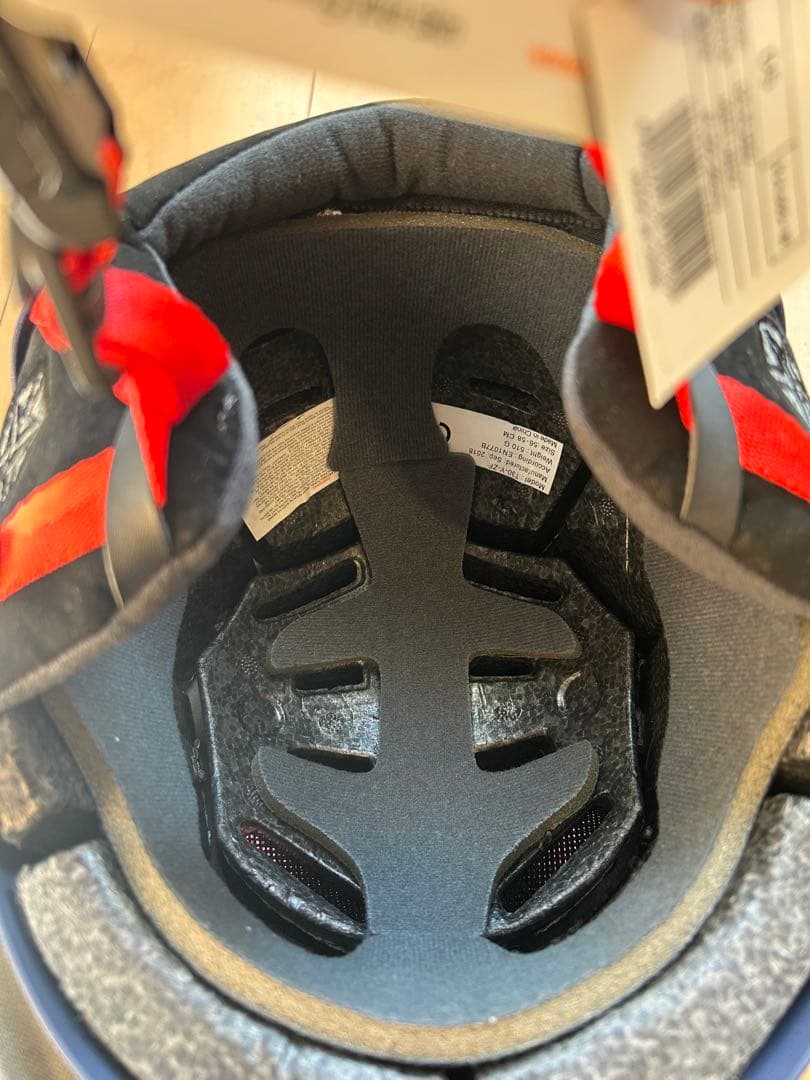 【新品未使用】DICE D5ヘルメット サイズM（56-58cm）