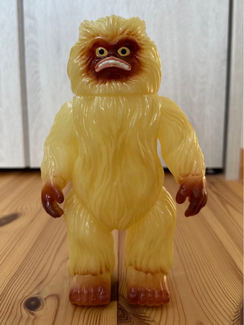 M1号　ウー　蓄光ソフビ