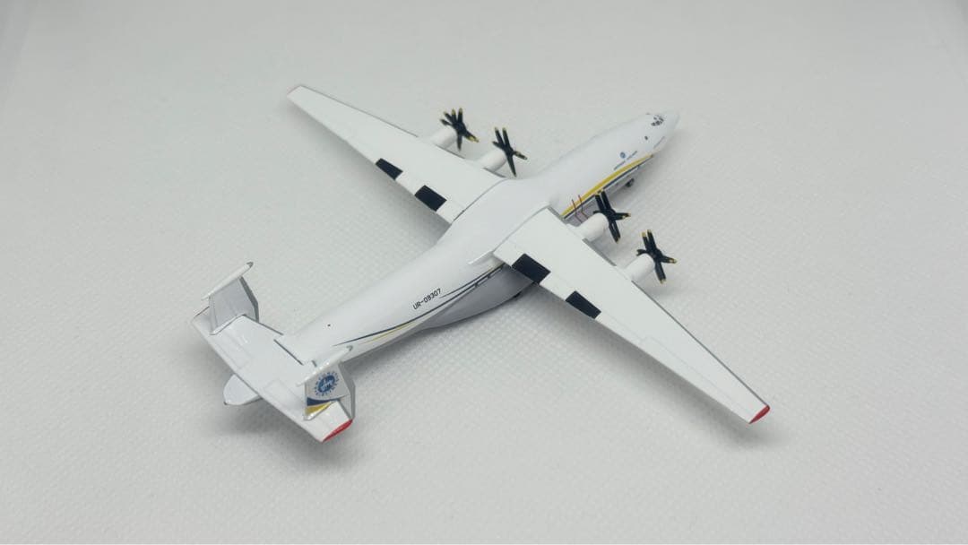 【訳アリ】Herpa アントノフ An-22A UR-09307 1/500