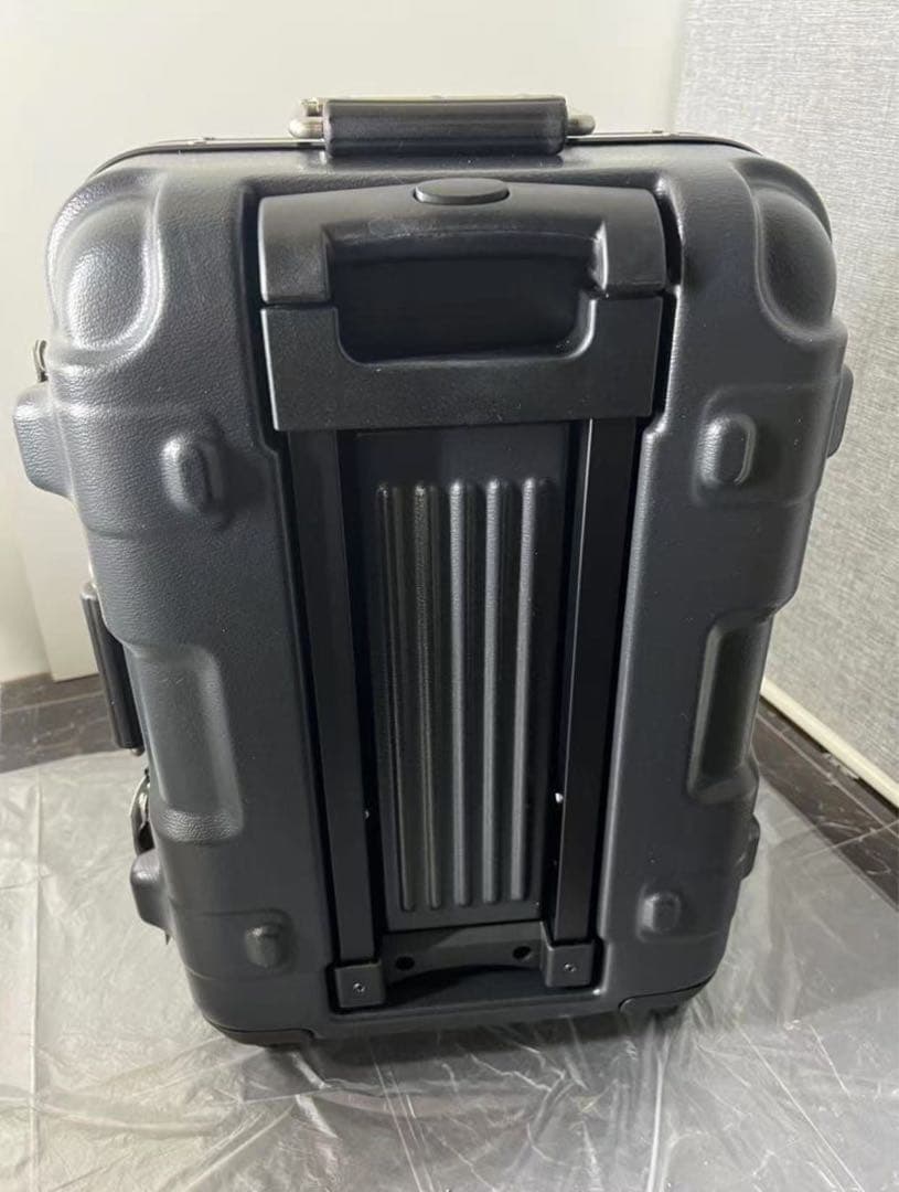 容量27Lプロスペック・前輪ストッパー付4輪キャリーコンテナCR-3300