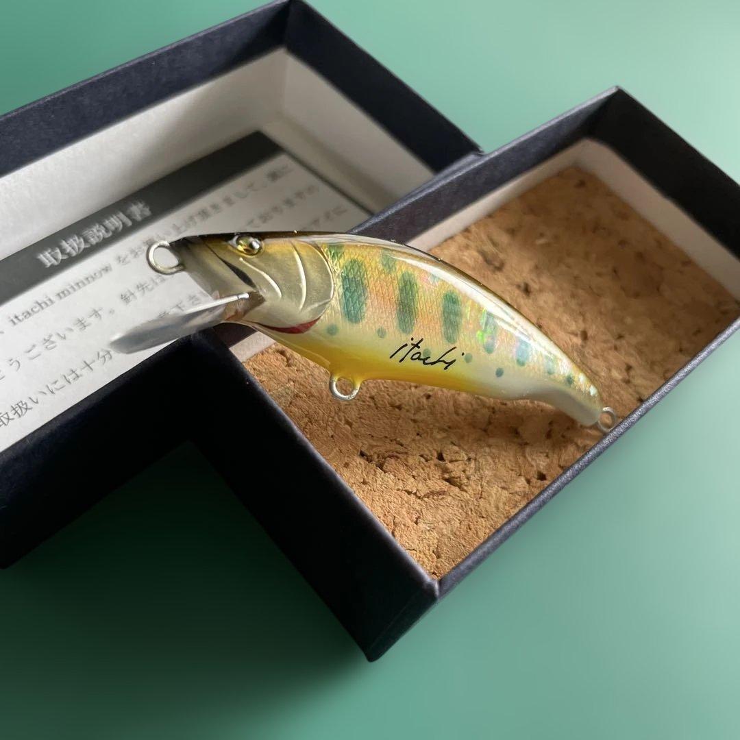 イタチミノー55s プレミアムシェル　山女魚YB 夜光貝　新品