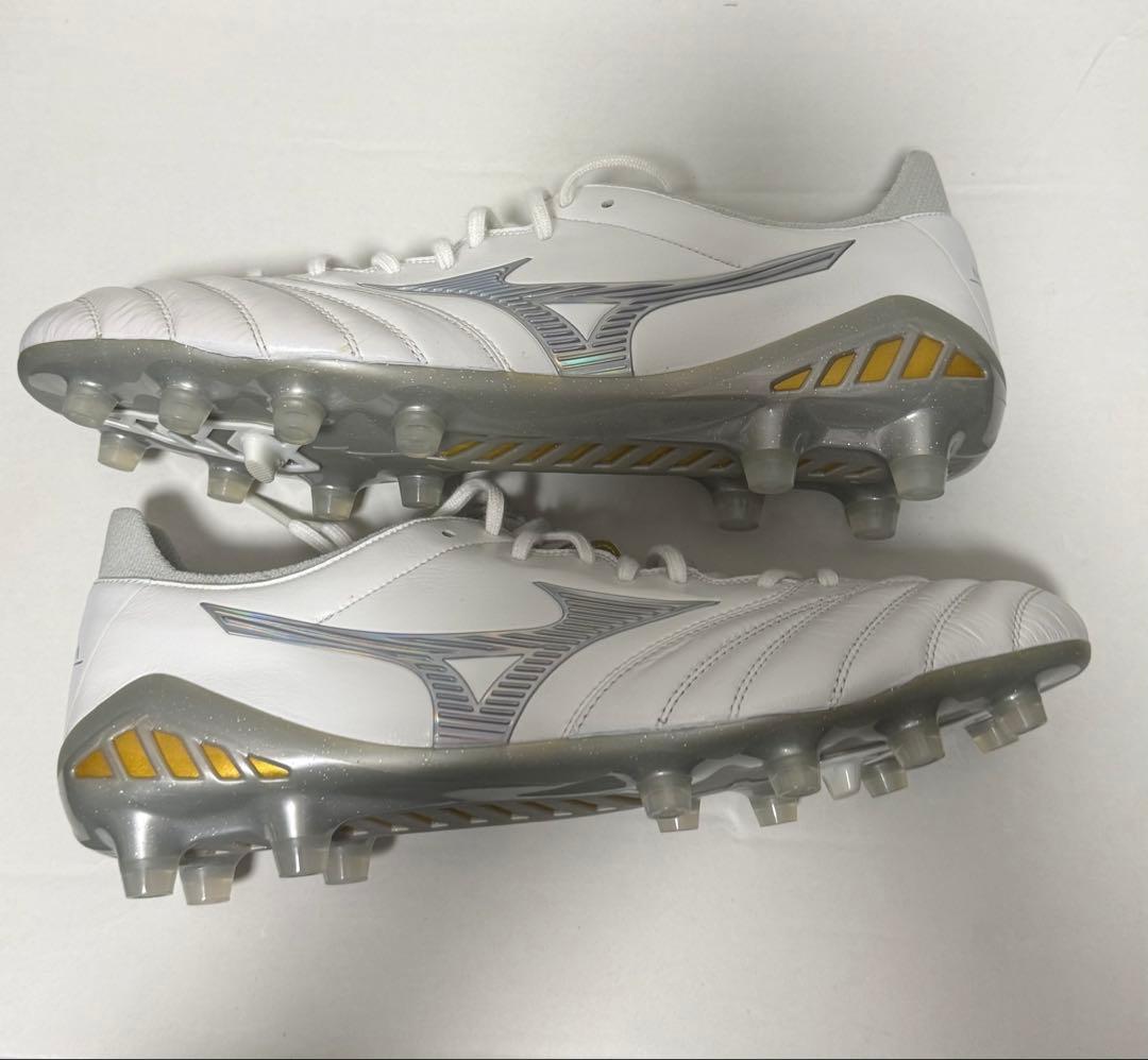 サッカースパイク　モレリアネオ3 27.0cm