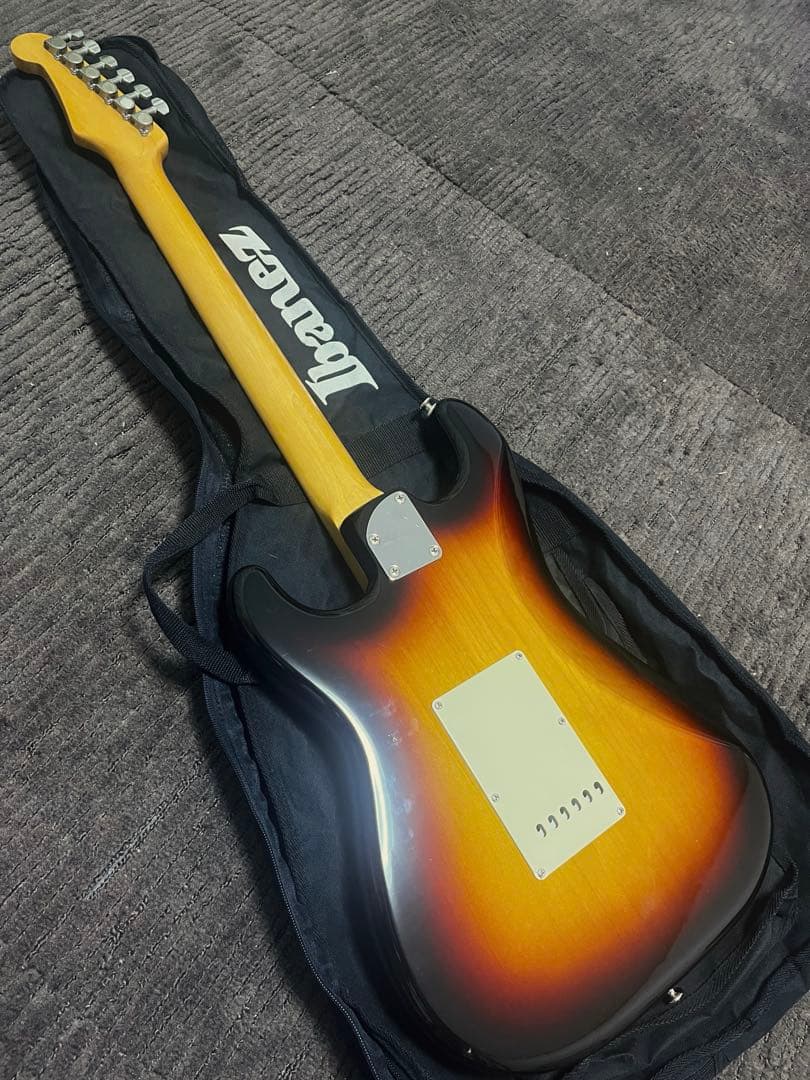 Bacchusネック➕historyボディのストラトキャスター 日本製