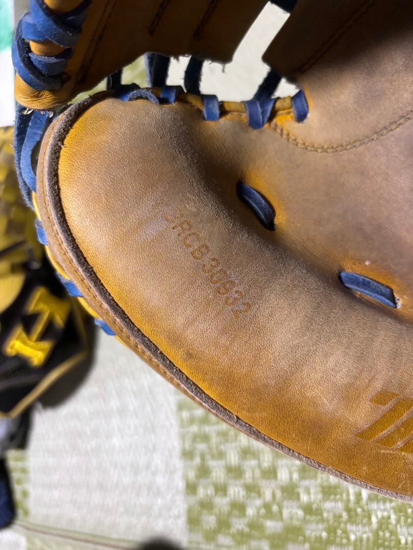 ZETT プロステイタス 軟式用キャッチャーミット