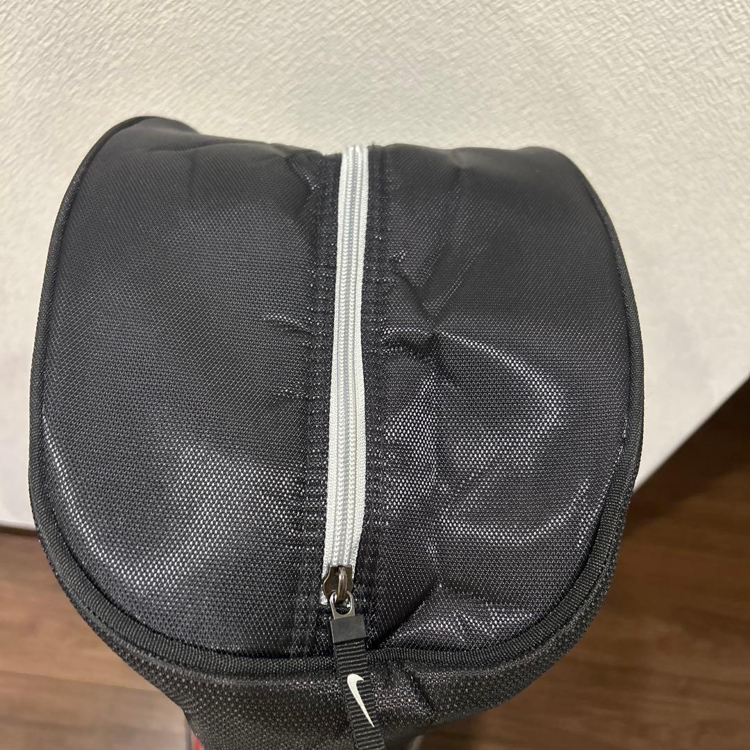 美品ナイキ レッド/ブラック 赤/黒　布地　軽量 ゴルフバッグ キャディバッグ