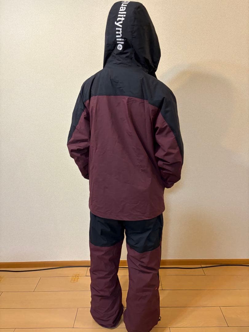 qmile スノーボードウェアセット 黒とワインレッド