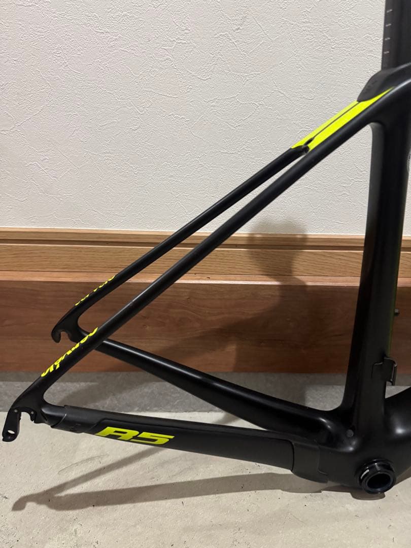 CERVELO R5 フレームセット