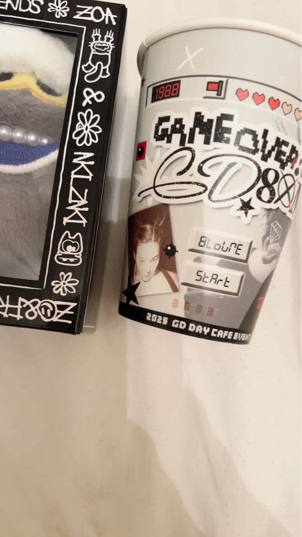 gdragon ゾアキーチャームとセンイル限定紙カップ