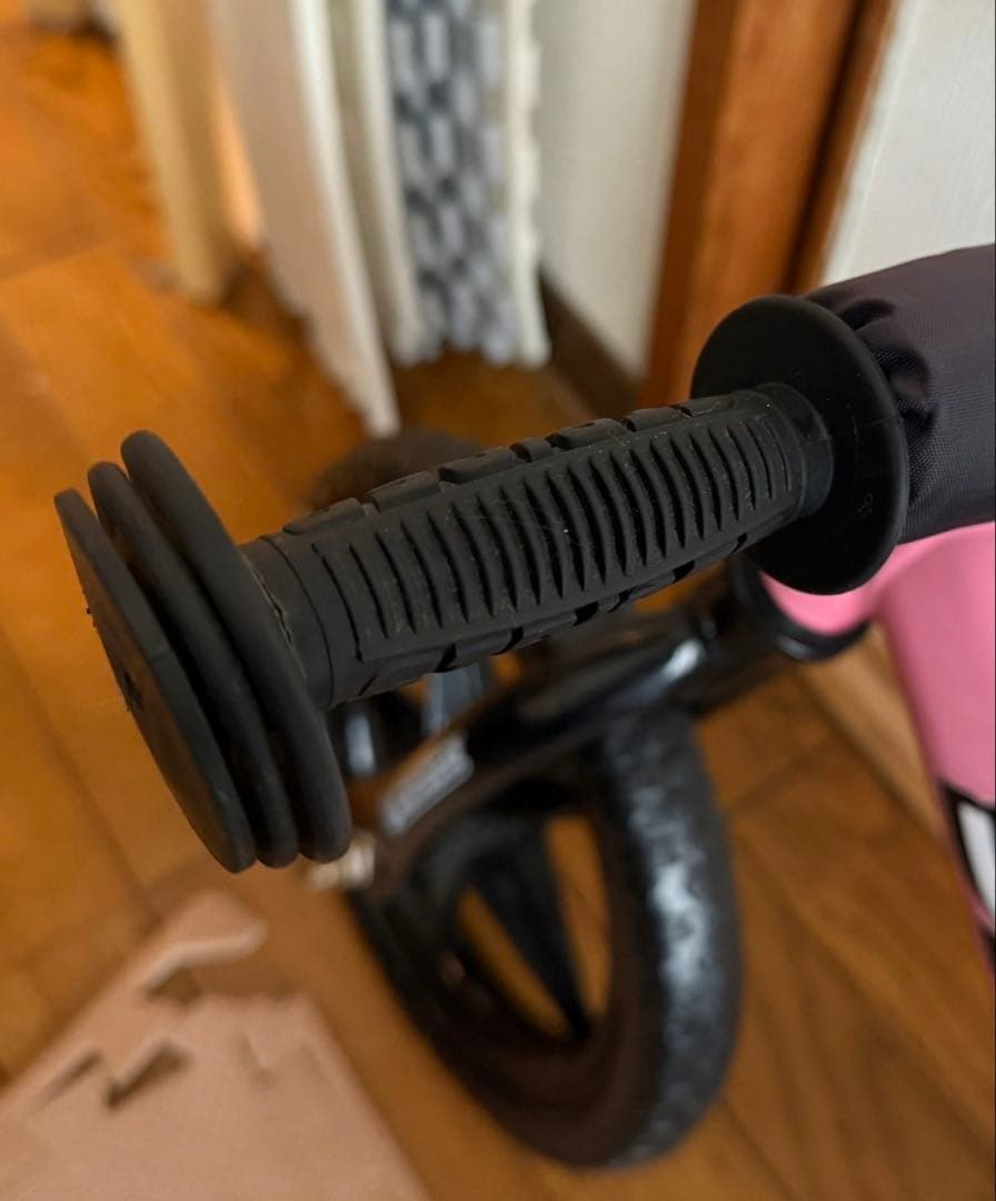 ストライダー　ピンク　12インチ