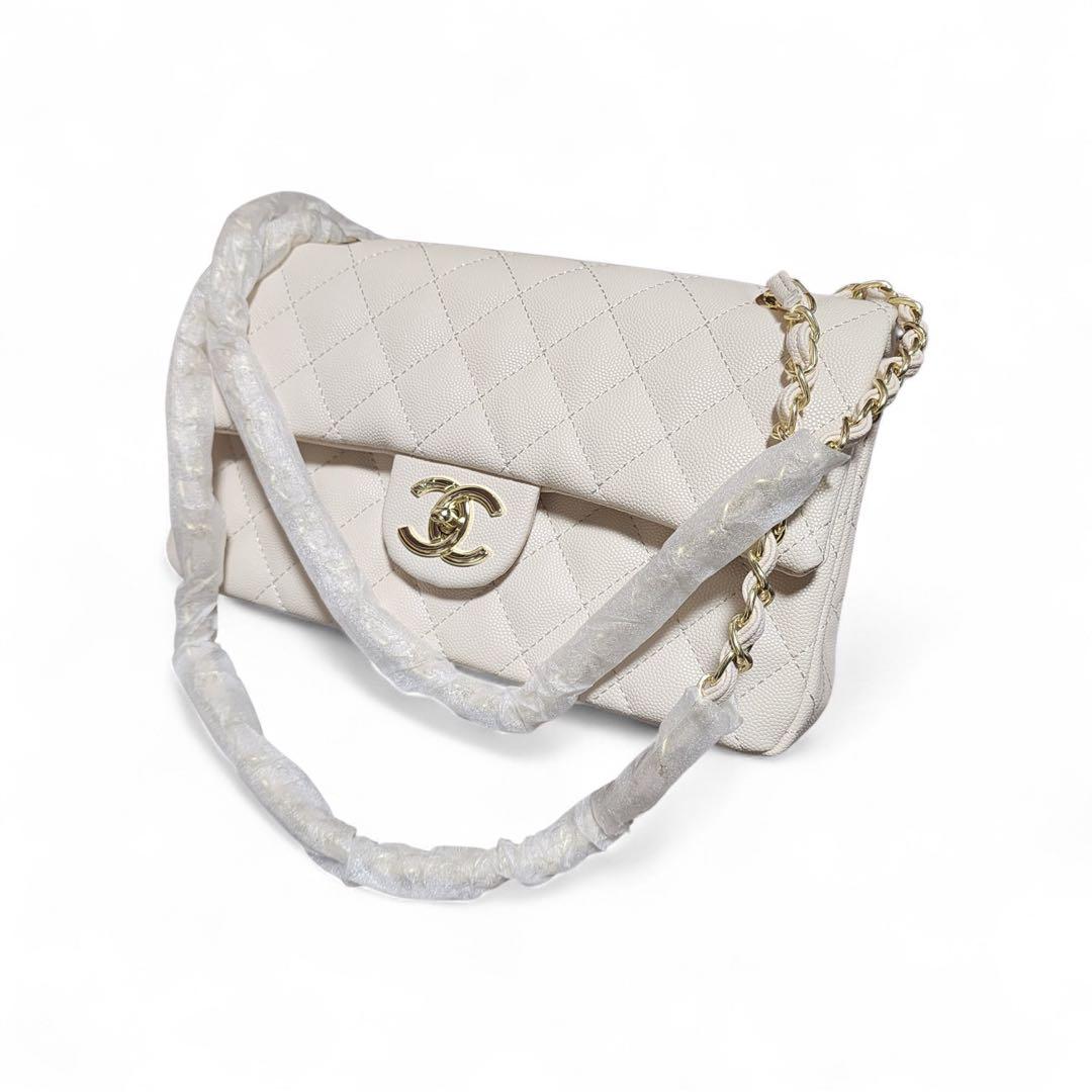 l*様 CHANEL　ショルダーバッグ　ベージュ　キルティング　ノベルティ　シャ