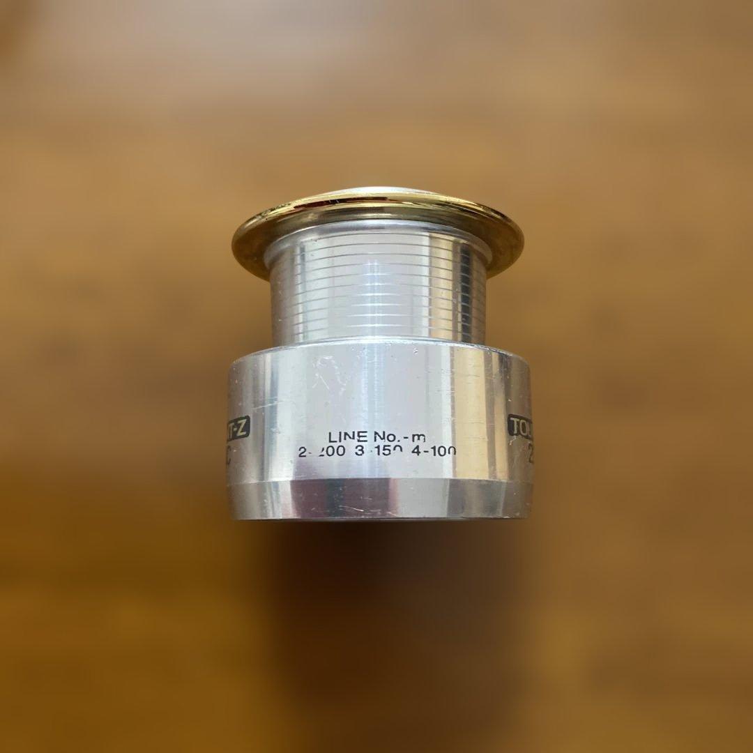 Daiwa Tournament-Ｚ 2500 LBC リール、収納ケース