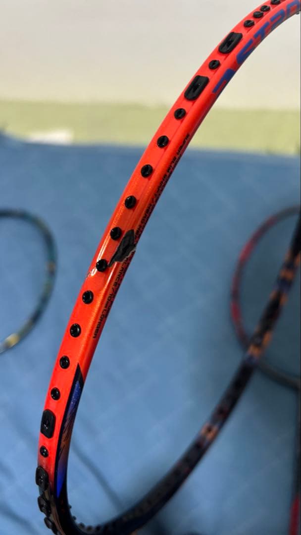 バドミントンラケット 大人気3本セット ！