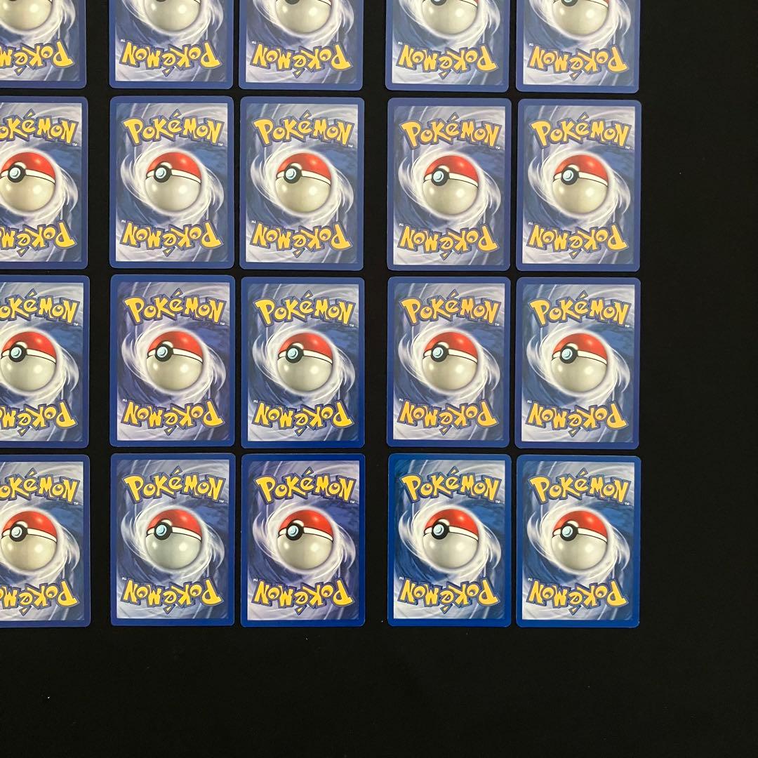 J0724】　ポケモンカード英語版　　　24枚まとめ売り