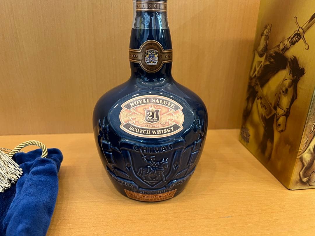 よ*う様 ⚪︎未開栓美品 ロイヤルサルート21年 青陶器ボトル スコッチウィスキ