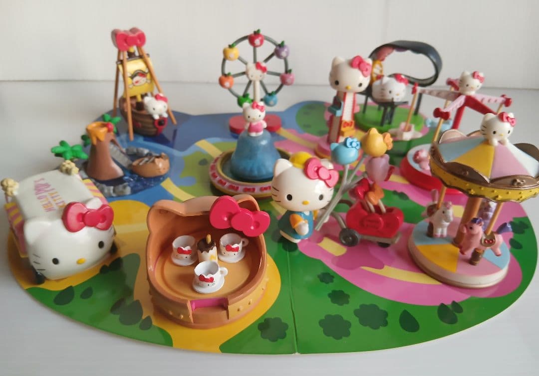 ハローキティ キティの遊園地 ジオラマ フィギュア 全11種セット 希少！