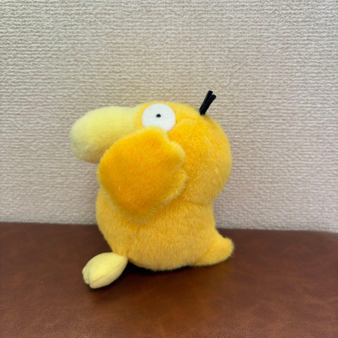 ピカチュウ コダック ぬいぐるみ ピース TOMY 初期 ポケモン ぬいどり