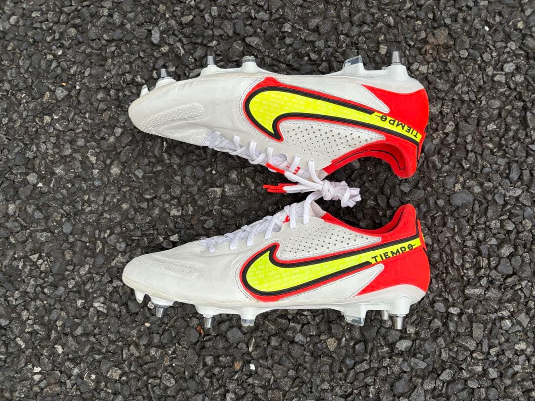 Nike Tiempo 9 SG ホワイト/レッド/イエロー　26cm