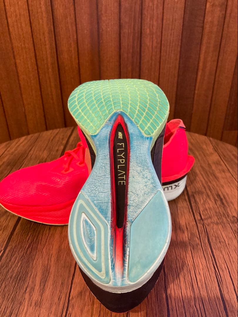 中古品 【NIKE】ズームX ヴェイパーフライ ネクスト% 4 25cm