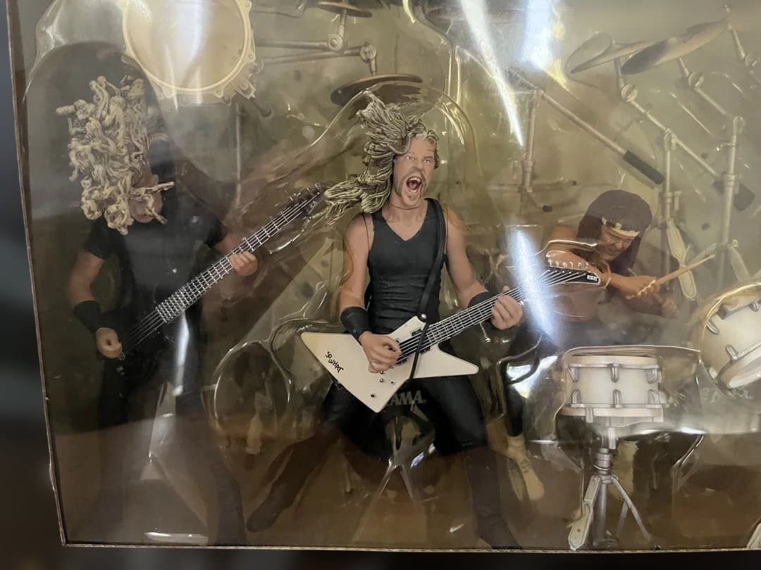 LLICA メタリカ マクファーレントイズフィギュア 未開封