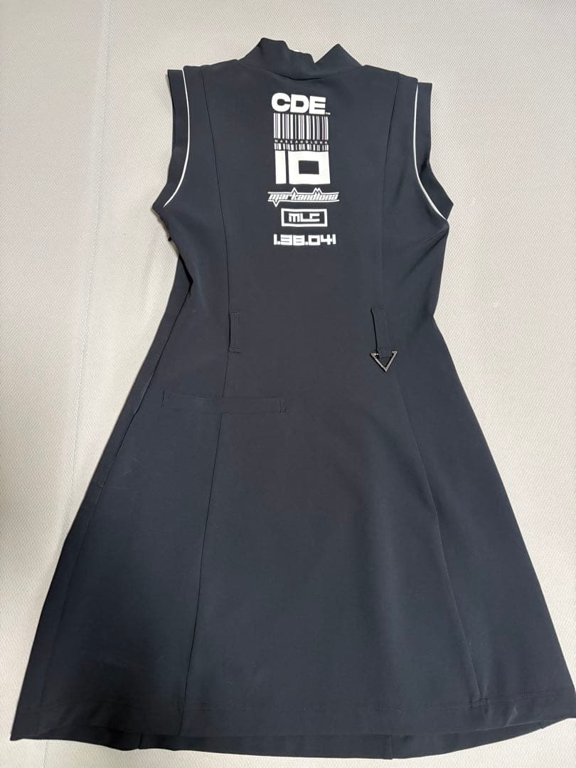 MARK&LONA マークアンドロナ ゴルフ ワンピース ノースリーブ タグ付き